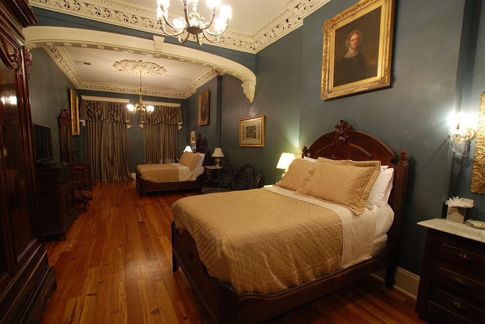 Lamothe House Hotel A French Quarter Guest Houses Property 뉴올리언스 외부 사진