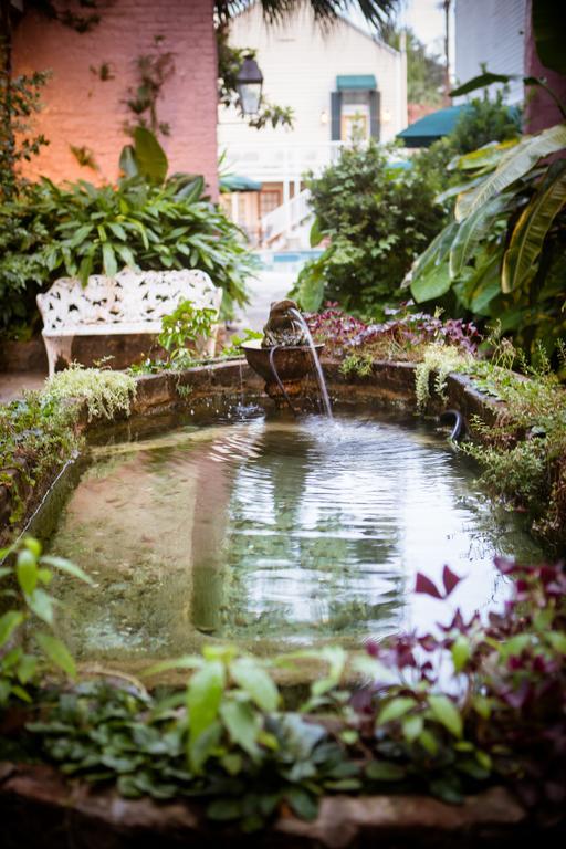 Lamothe House Hotel A French Quarter Guest Houses Property 뉴올리언스 외부 사진